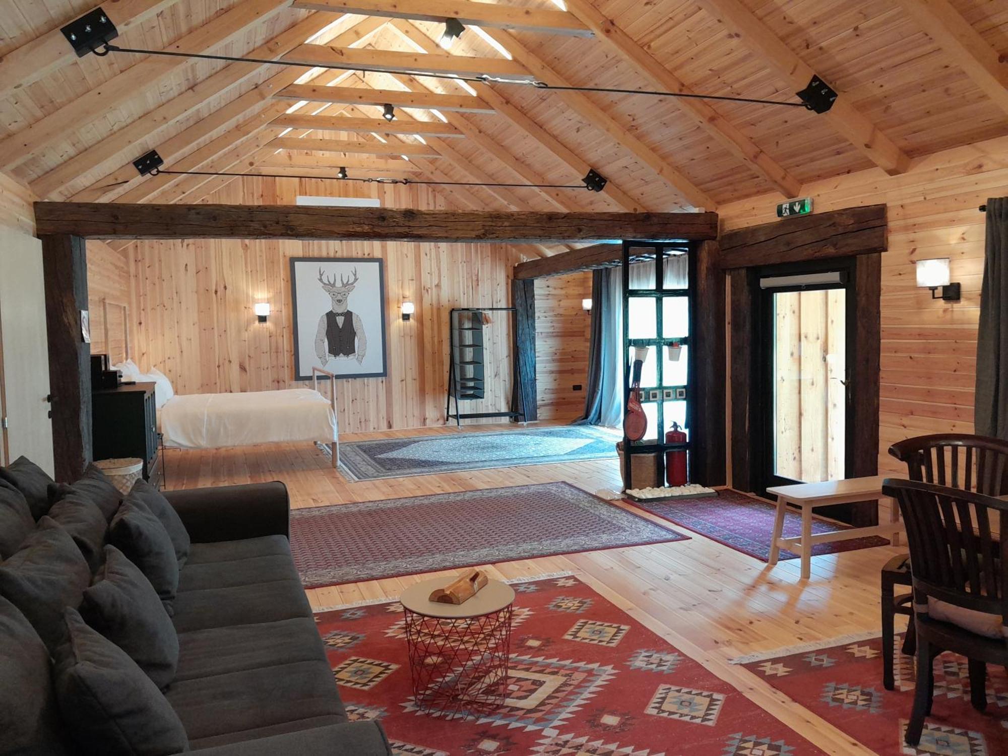 Villa Nica Wood à Sremska Kamenica Extérieur photo