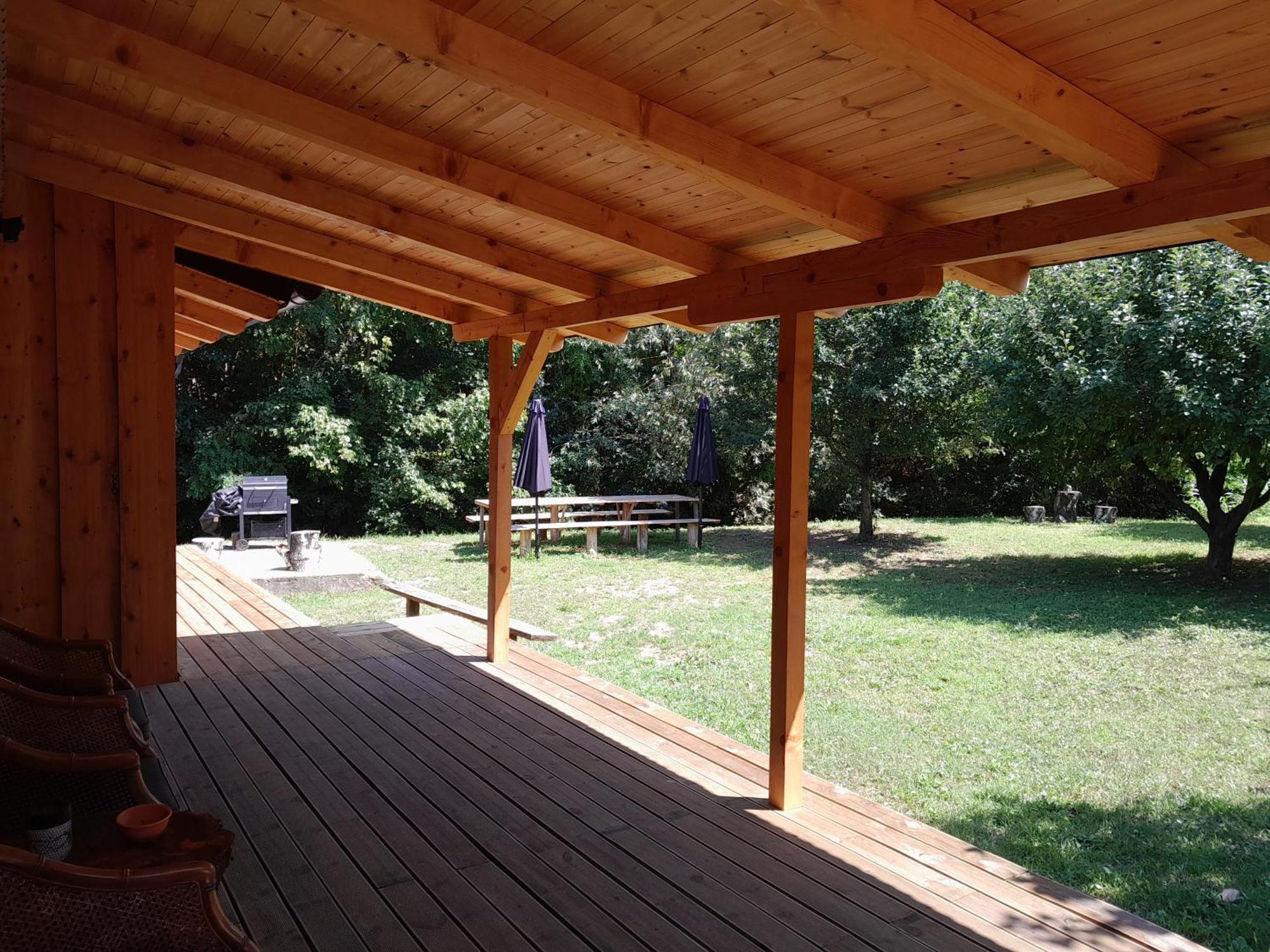 Villa Nica Wood à Sremska Kamenica Extérieur photo